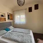 Penthouse Privat Jakuzzival Smeraldo 게스트하우스 시오포크