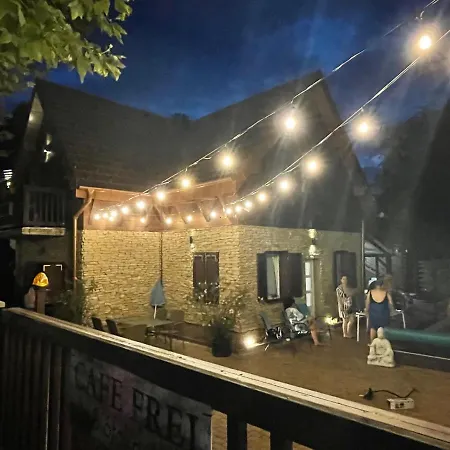 Penthouse Privát Jakuzzival Smeraldo Vendégház *