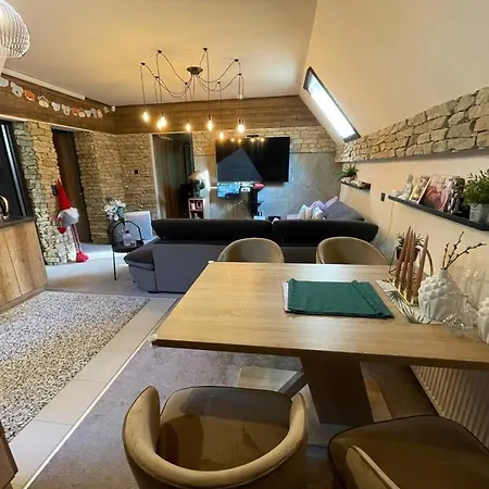 Penthouse Privat Jakuzzival Smeraldo Siófok