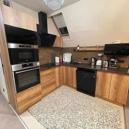 Gæstehus Penthouse Privat Jakuzzival Smeraldo 4*