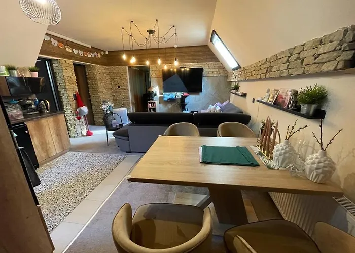Penthouse Privat Jakuzzival Smeraldo シオーフォク