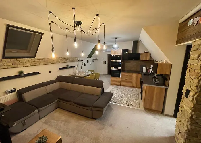Penthouse Privat Jakuzzival Smeraldo シオーフォク